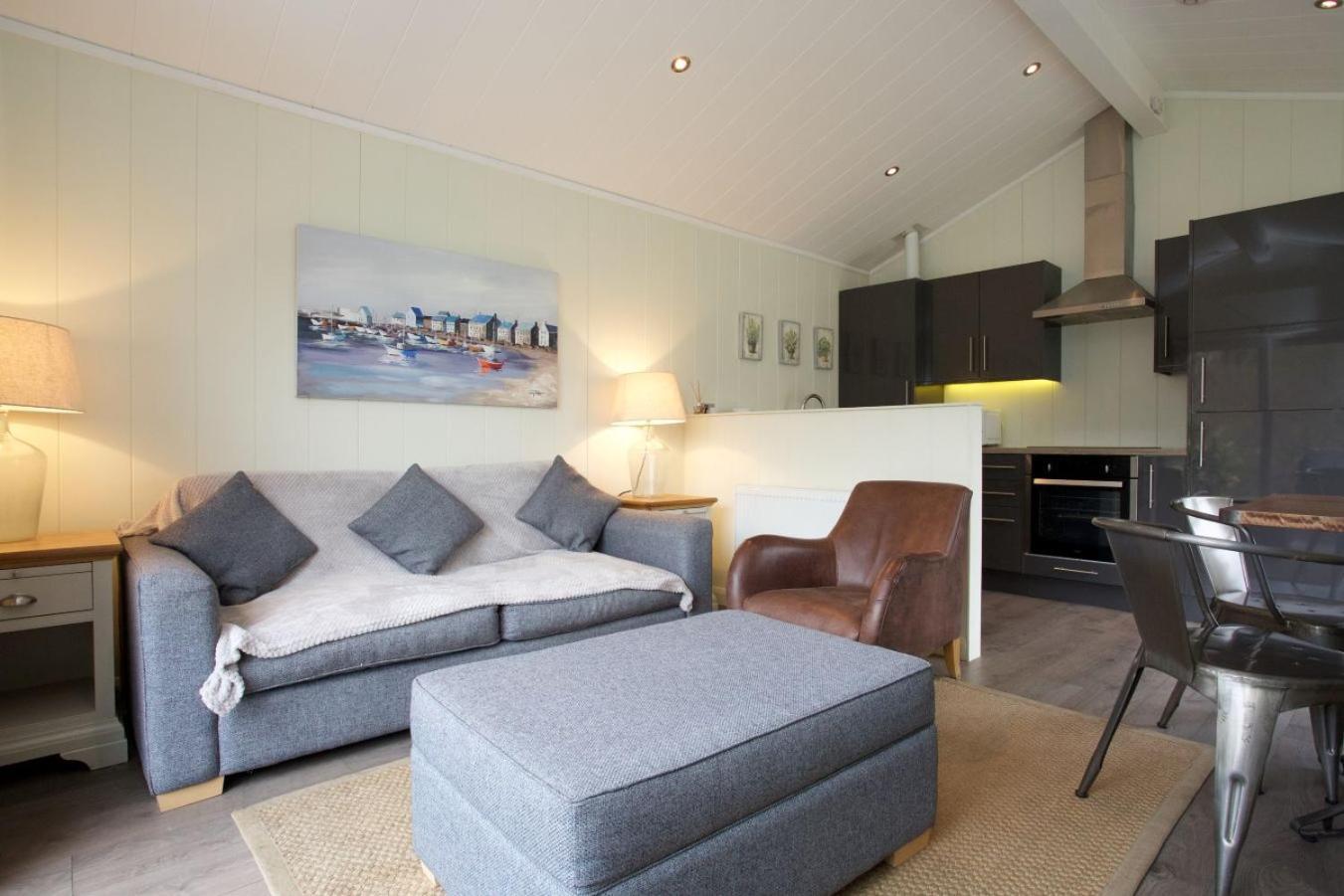 Braidhaugh Holiday Lodge And Glamping Park Crieff Exterior photo
